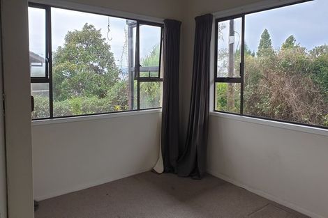 Photo of property in 1/43 Eastcliffe Road, Castor Bay, Auckland, 0620