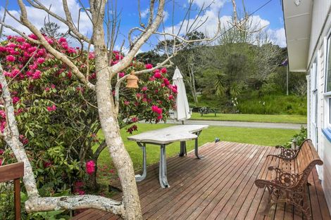 Photo of property in 336 Muriwai Road, Waimauku, 0881