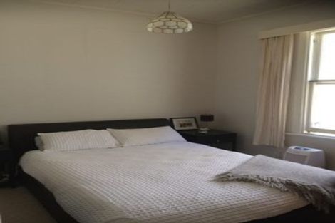 Photo of property in 5 Mckinley Crescent, Brooklyn, Wellington, 6021