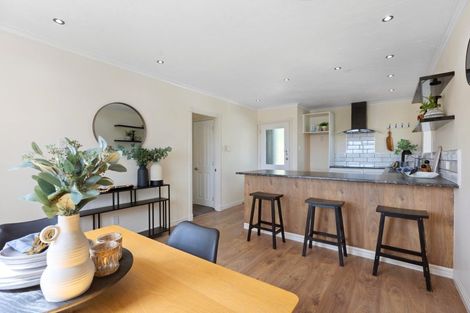 Photo of property in 41 Dingadee Street, Welcome Bay, Tauranga, 3112