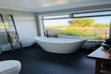 Photo of property in 2320 Awhitu Road, Awhitu, Waiuku, 2684