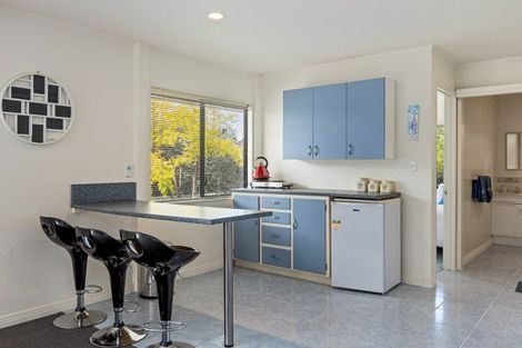 Photo of property in 16 Kahurangi Place, Snells Beach, 0920