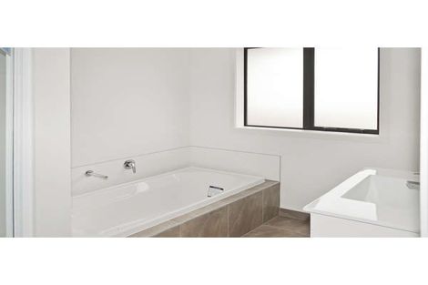 Photo of property in 14 Gibraltar Way, Fitzherbert, Palmerston North, 4410