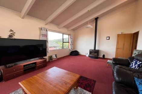 Photo of property in 16 Chestnut Grove, Maungaraki, Lower Hutt, 5010