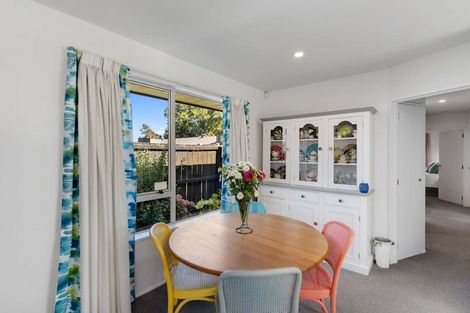 Photo of property in 2/49 Sawyers Arms Road, Northcote, Christchurch, 8052