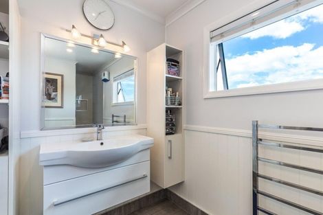 Photo of property in 17 Facilita Avenue, Wharewaka, Taupo, 3330