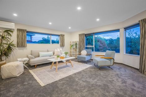 Photo of property in 44 Sailmaker Close, Whitby, Porirua, 5024