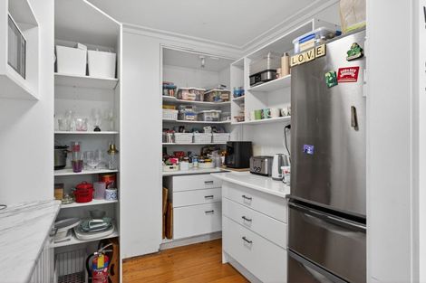 Photo of property in 32 Franklin Road, Paparoa, 0571