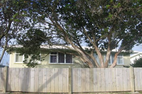 Photo of property in 22 Charwell Place, Highbury, Palmerston North, 4412