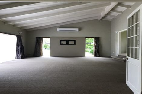 Photo of property in 79 Tawa Road, Kumeu, 0891