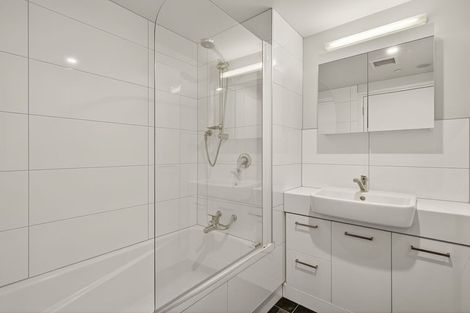 Photo of property in Gloucester Towers, 11/28 Gloucester Street, Christchurch Central, Christchurch, 8013