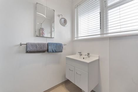 Photo of property in 19 Charwell Place, Highbury, Palmerston North, 4412