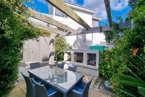 Photo of property in 27 Rita Way, Omaha, 0986