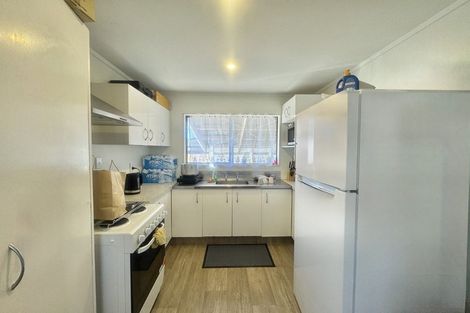 Photo of property in 1/7 Maplesden Drive, Clendon Park, Auckland, 2103