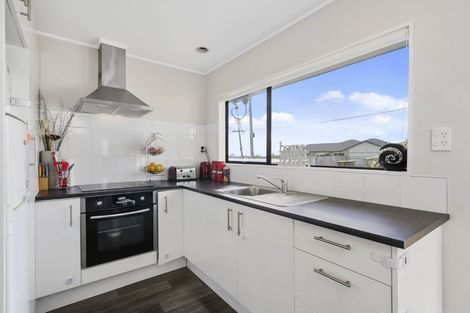Photo of property in 65 Simpson Road, Ranui, Auckland, 0612