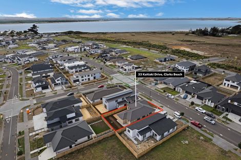 Photo of property in 33 Kaitiaki Drive, Clarks Beach, 2122