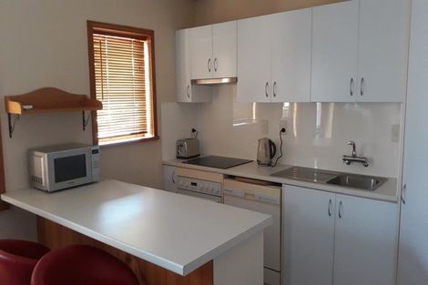 Photo of property in 2/141 Fitzherbert Avenue, West End, Palmerston North, 4410