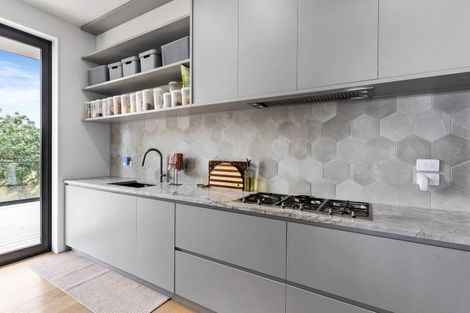 Photo of property in 326 Flat Bush School Road, Flat Bush, Auckland, 2019