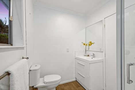 Photo of property in 70 Duncansby Road, Stanmore Bay, Whangaparaoa, 0932