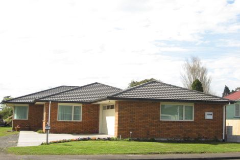 Photo of property in 253 Tukapa Street, Hurdon, New Plymouth, 4310