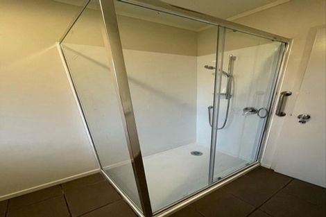 Photo of property in 2/6 Elizabeth Street, Papakura, 2110