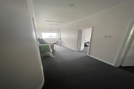 Photo of property in 6 Epsom Way, Karori, Wellington, 6012