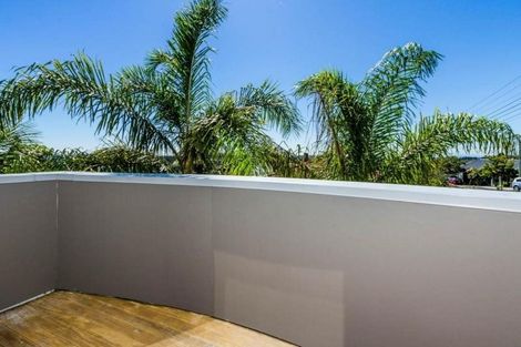 Photo of property in 36a Verran Road, Birkdale, Auckland, 0626