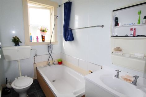 Photo of property in 6 Lynn Street, Oamaru North, Oamaru, 9400