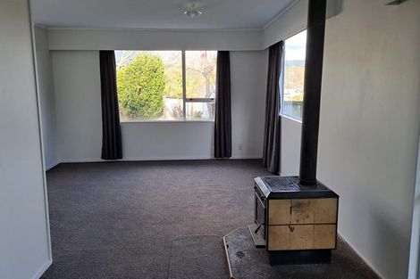 Photo of property in 7b Utah Grove, Totara Park, Upper Hutt, 5018