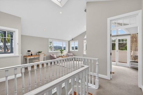 Photo of property in 49 Tio Tio Road, Miramar, Wellington, 6022