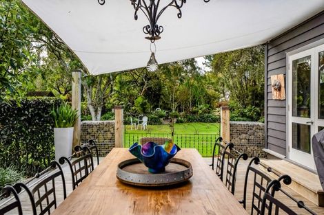 Photo of property in 500 Richmond Road, Lepperton, New Plymouth, 4373