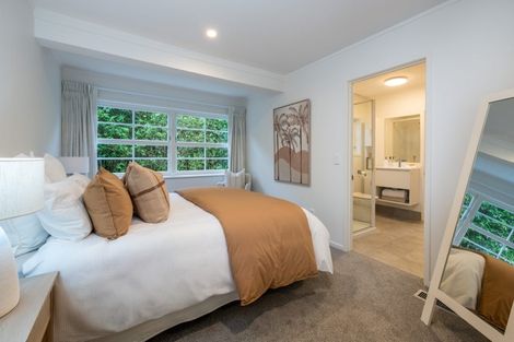 Photo of property in 107 East Coast Road, Castor Bay, Auckland, 0620