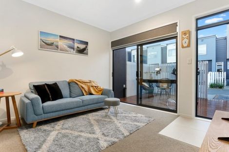 Photo of property in 14 Mollusc Road, Hobsonville, Auckland, 0616