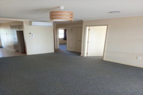 Photo of property in 6/6 Russell Street, Feilding, 4702