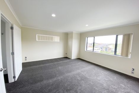 Photo of property in 23 Baverstock Road, Flat Bush, Auckland, 2016