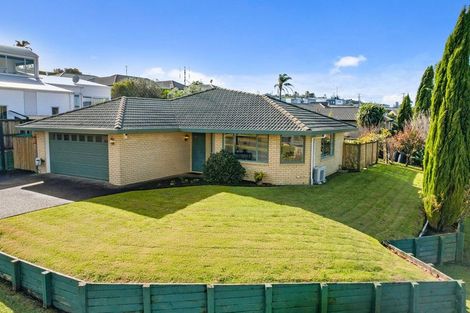 Photo of property in 24 Tauranga Place, Orewa, 0931