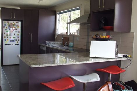 Photo of property in 8 Winifred Avenue, Bayview, Auckland, 0629