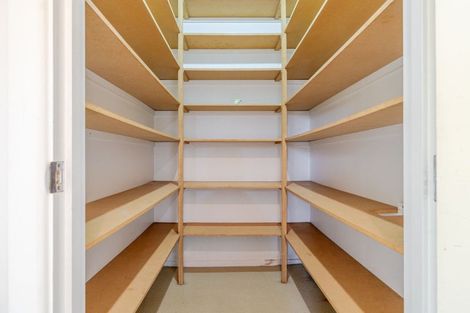 Photo of property in 5 Hereford Street, West End, Palmerston North, 4410