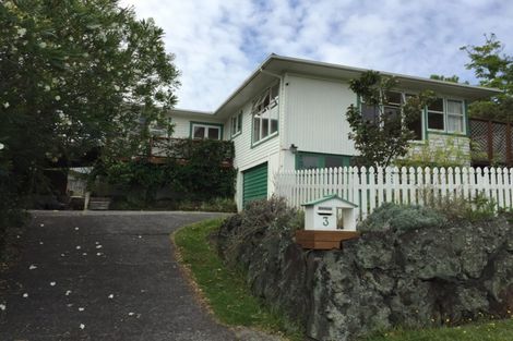 Photo of property in 3 La Trobe Street, Pakuranga Heights, Auckland, 2010