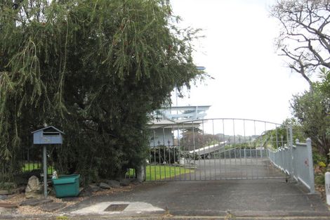 Photo of property in 104 Oakley Crescent, Thames, 3500