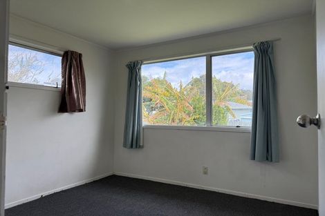 Photo of property in 402 Roscommon Road, Clendon Park, Auckland, 2103