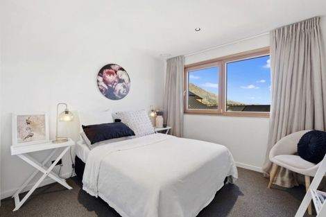 Photo of property in 18 Falconer Rise, Jacks Point, Queenstown, 9371