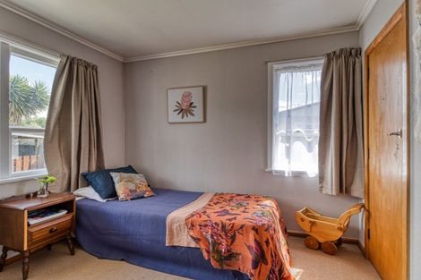 Photo of property in 24 Merton Crescent, Pirimai, Napier, 4112