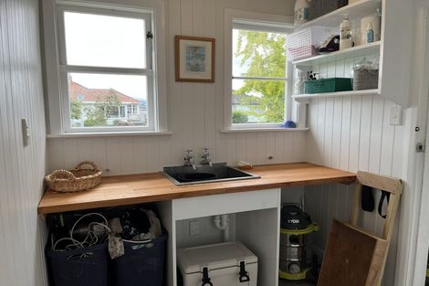 Photo of property in 28 Humber Street, Roslyn, Palmerston North, 4414