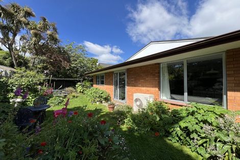 Photo of property in 2/17 Karen Lane, Beckenham, Christchurch, 8023