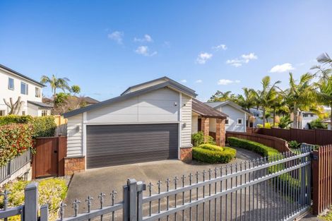 Photo of property in 39 Scarlet Oak Drive, Schnapper Rock, Auckland, 0632