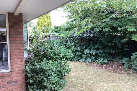 Photo of property in 5 Oaktree Lane, Bishopdale, Christchurch, 8053