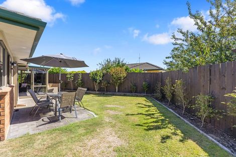 Photo of property in 6 Mcleod Place, Papamoa Beach, Papamoa, 3118