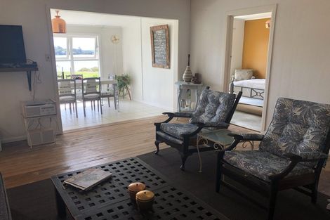 Photo of property in 12 Komiti Road, Tinopai, 0593