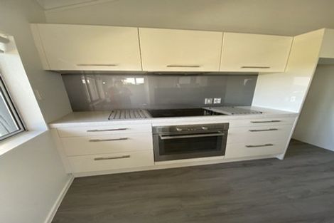 Photo of property in 1/13 Girrahween Drive, Totara Vale, Auckland, 0629